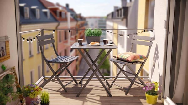 Lidl bringt Garten-Bistroset für kleine Balkone – für unter 60 Euro
